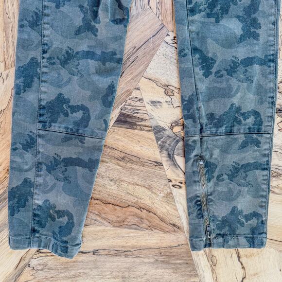 Ecru New York, Green/Dark Gray Camo Pants Soft Stretch Mid-Rise, Women's 2 - Picture 3 of 12